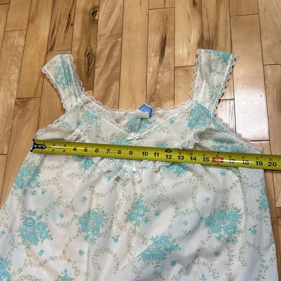 Vintage Elsie of Miami Nightgown - Picture 5 of 7
